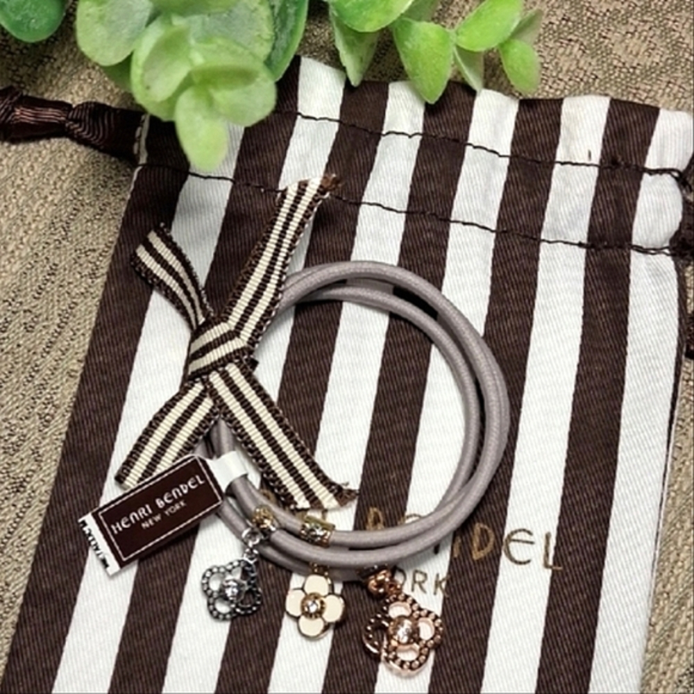 NWT Henri Bendel Trio Set Of Ponytail Holder with Clover Charm Accents